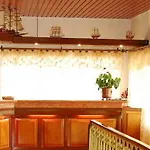 Rosamar Apartment *