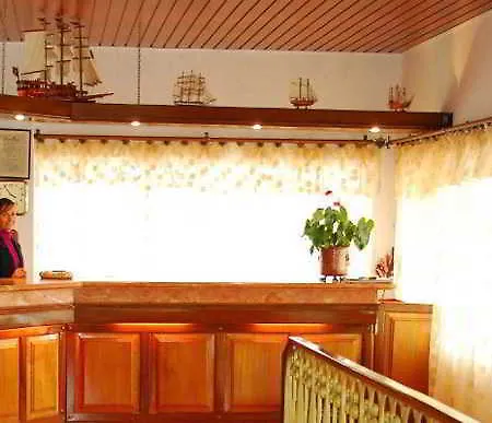 Rosamar Apartamento *